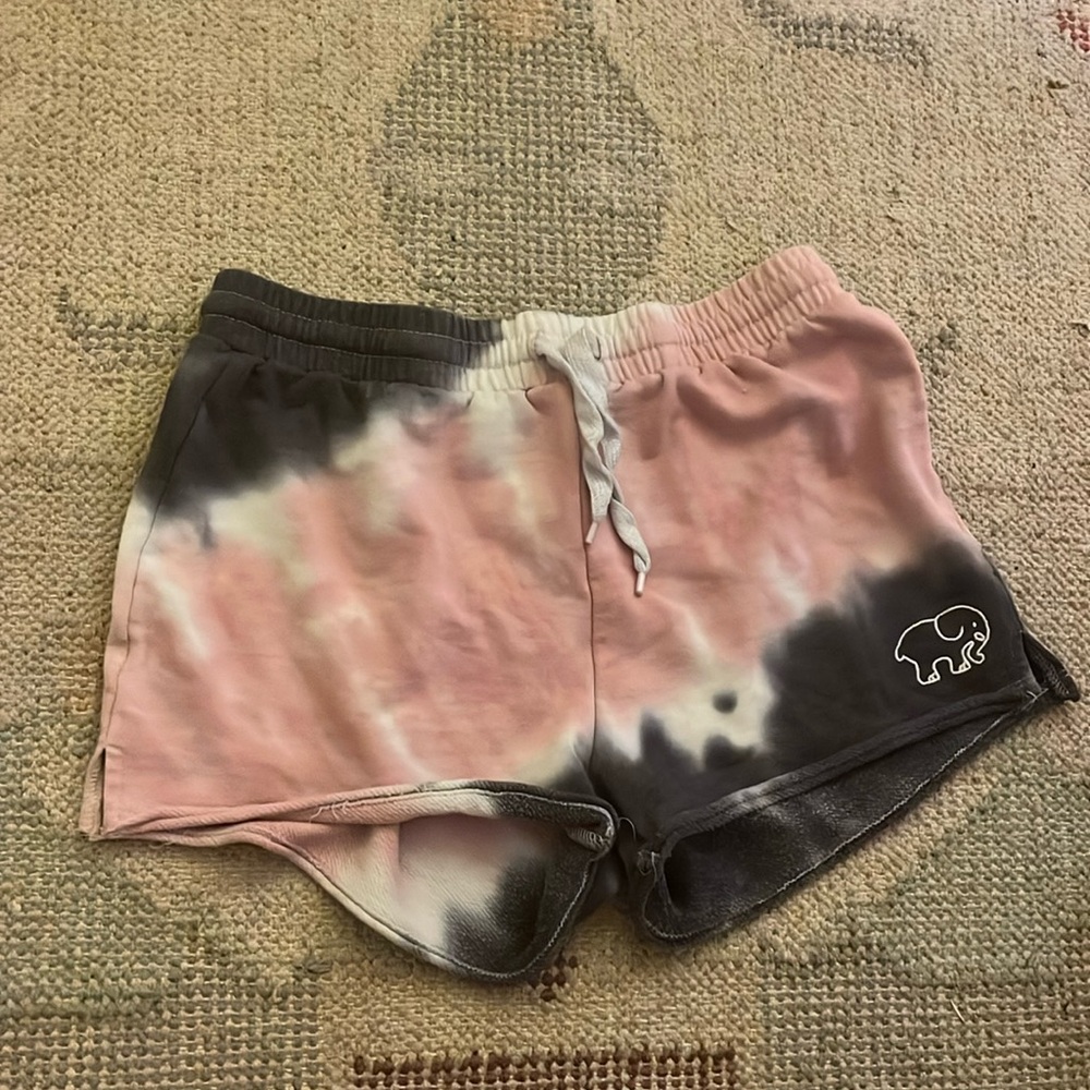 ivory ella tie die shorts